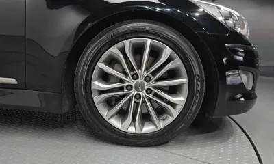 Hyundai Genesis 2014, 254232 км, за 2598.16 USD