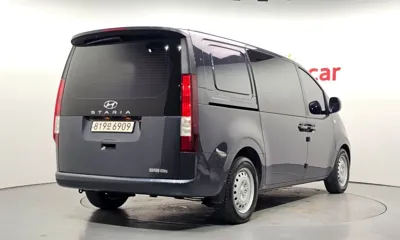 Hyundai Staria 2022, 90685 км, за 13213.92 USD