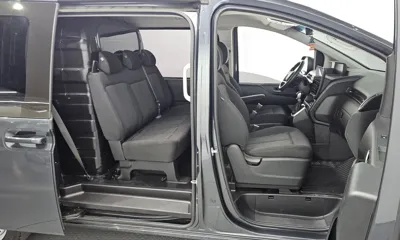 Hyundai Staria 2022, 90685 км, за 13213.92 USD - фото 26