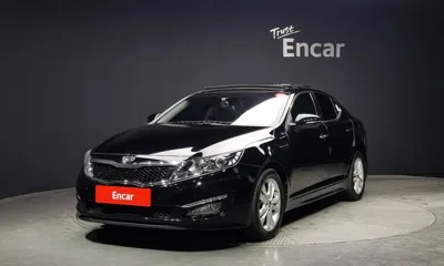 Kia K5 · 2011 год