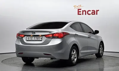 Hyundai Avante 2014, 60940 км, за 3693.43 USD