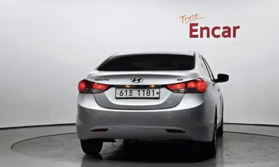 Hyundai Avante 2014, 60940 км, за 3693.43 USD