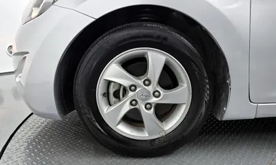 Hyundai Avante 2014, 60940 км, за 3693.43 USD