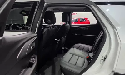 ChevroletGMDaewoo Trailblazer 2021, 33990 км, за 11290.53 USD - фото 12