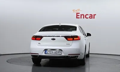 Kia K7 2016, 167168 км, за 6276.84 USD