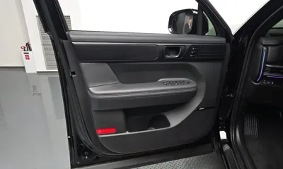 Hyundai Santafe 2025, 9785 км, за 24749.2 USD - фото 24