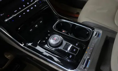 Kia Canival 2023, 88244 км, за 17067.09 USD - фото 9