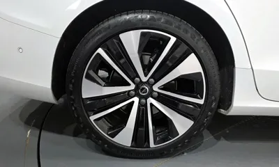 Volvo S60 2025, 12356 км, за 29539.19 USD