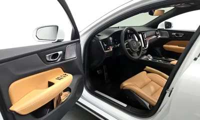 Volvo S60 2025, 12356 км, за 29539.19 USD - фото 10