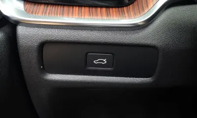 Volvo S60 2025, 12356 км, за 29539.19 USD - фото 20
