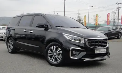 Kia Canival · 2020 год