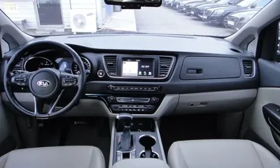 Kia Canival 2020, 116286 км, за 10962.32 USD - фото 11