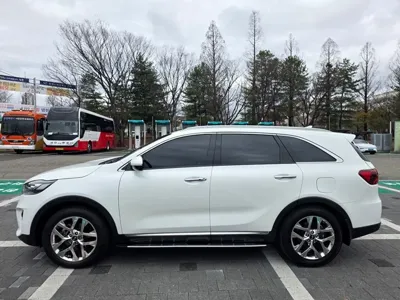 Kia Sorento 2020, 120851 км, за 11946.96 USD