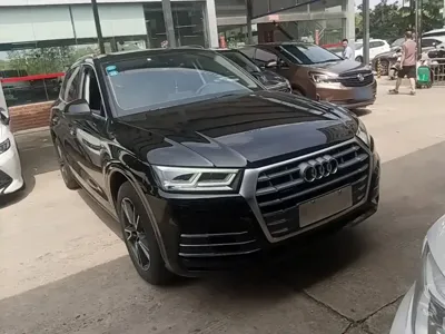 Audi Q5L 2019, 63700 км, за 18966.67 USD