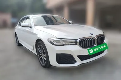 BMW 5 Series 2022, 25299 км, за 37316 USD