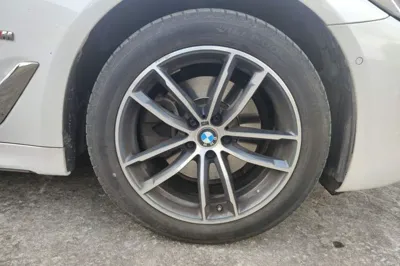 BMW 5 Series 2022, 25299 км, за 37316 USD - фото 8