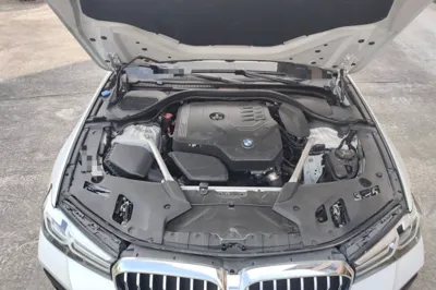 BMW 5 Series 2022, 25299 км, за 37316 USD - фото 21