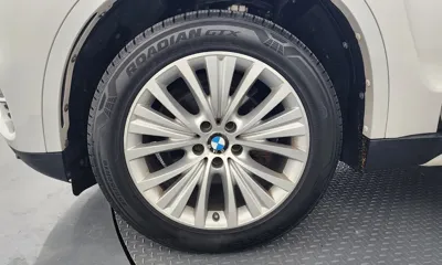 BMW X5 2015, 216247 км, за 10054.04 USD