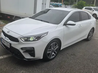 Kia K3 2021, 93576 км, за 8905.93 USD