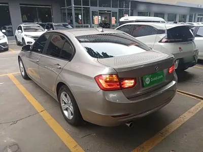BMW 3 Series 2015, 85000 км, за 7518.98 USD
