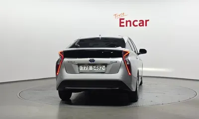 Toyota Prius 2018, 94365 км, за 8526.98 USD