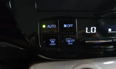 Toyota Prius 2018, 94365 км, за 8526.98 USD - фото 27