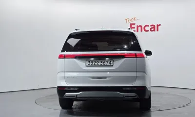 Kia Canival 2023, 82925 км, за 15005.3 USD