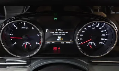 Kia Canival 2023, 82925 км, за 15005.3 USD - фото 8