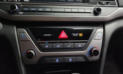 Hyundai Avante 2018, 40673 км, за 8595.43 USD - фото 31