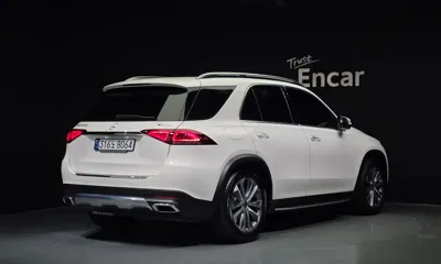 Mercedes-Benz GLE-Class 2023, 99007 км, за 42946.81 USD
