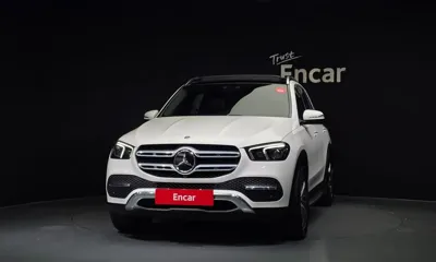 Mercedes-Benz GLE-Class 2023, 99007 км, за 42946.81 USD