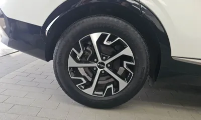Kia Sportage 2023, 80747 км, за 16129.04 USD