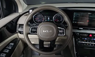 Kia Canival 2023, 21838 км, за 18874.16 USD - фото 13
