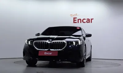 BMW 5-Series 2025, 9295 км, за 43774.43 USD