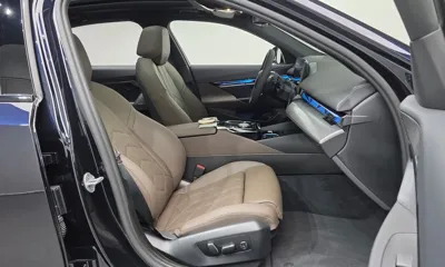 BMW 5-Series 2025, 9295 км, за 43743.08 USD - фото 26