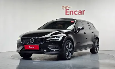 Volvo V60 · 2020 год