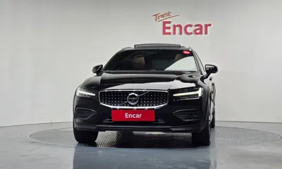 Volvo V60 2020, 75467 км, за 18476.81 USD