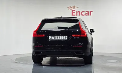 Volvo V60 2020, 75467 км, за 18476.81 USD