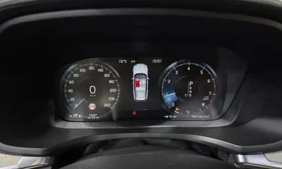 Volvo V60 2020, 75467 км, за 18476.81 USD - фото 8