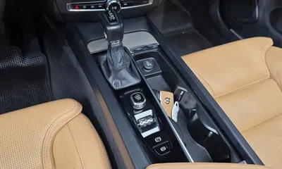 Volvo V60 2020, 75467 км, за 18476.81 USD - фото 9