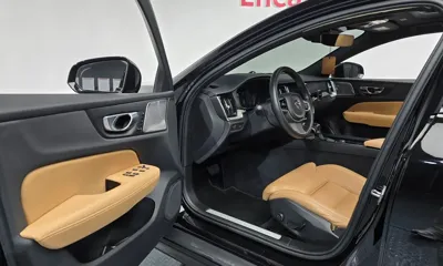 Volvo V60 2020, 75467 км, за 18476.81 USD - фото 10