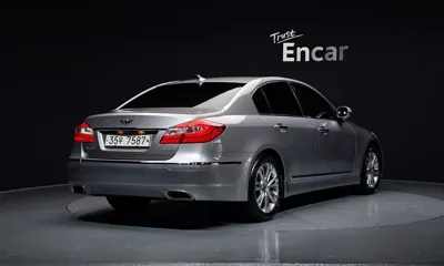Hyundai Genesis 2012, 86134 км, за 4926.43 USD