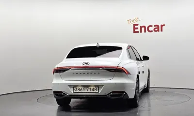 Hyundai Grandeur 2022, 125857 км, за 11823.43 USD
