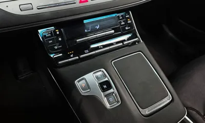 Hyundai Grandeur 2022, 125857 км, за 11823.43 USD - фото 9