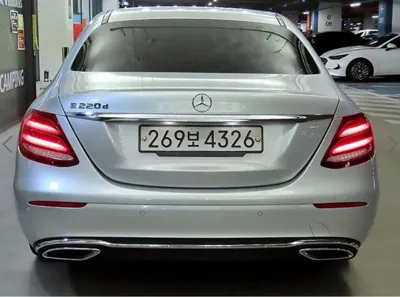 Mercedes-Benz E-Class 2017, 241596 км, за 9511.62 USD