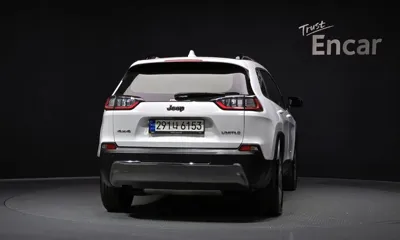 Jeep Cherokee 2022, 102399 км, за 11655.62 USD