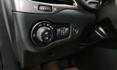 Jeep Cherokee 2022, 102399 км, за 11655.62 USD - фото 16