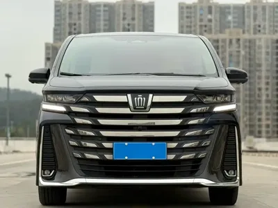 Toyota Vellfire 2024, 28000 км, за 118891.16 USD