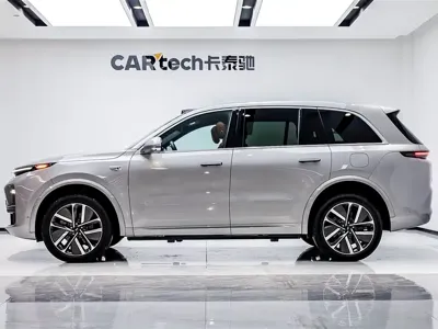 Li Auto Li L8 2022, 70000 км, за 30371.67 USD