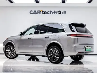 Li Auto Li L8 2022, 70000 км, за 30371.67 USD